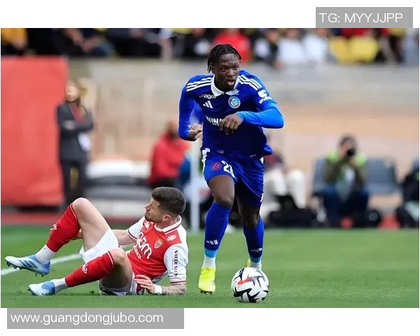 斯特拉斯堡主场迎战大巴黎谁能在法甲赛场上笑到最后